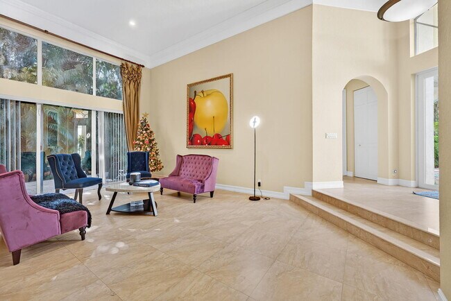 Building Photo - 7162 Vía Firenze