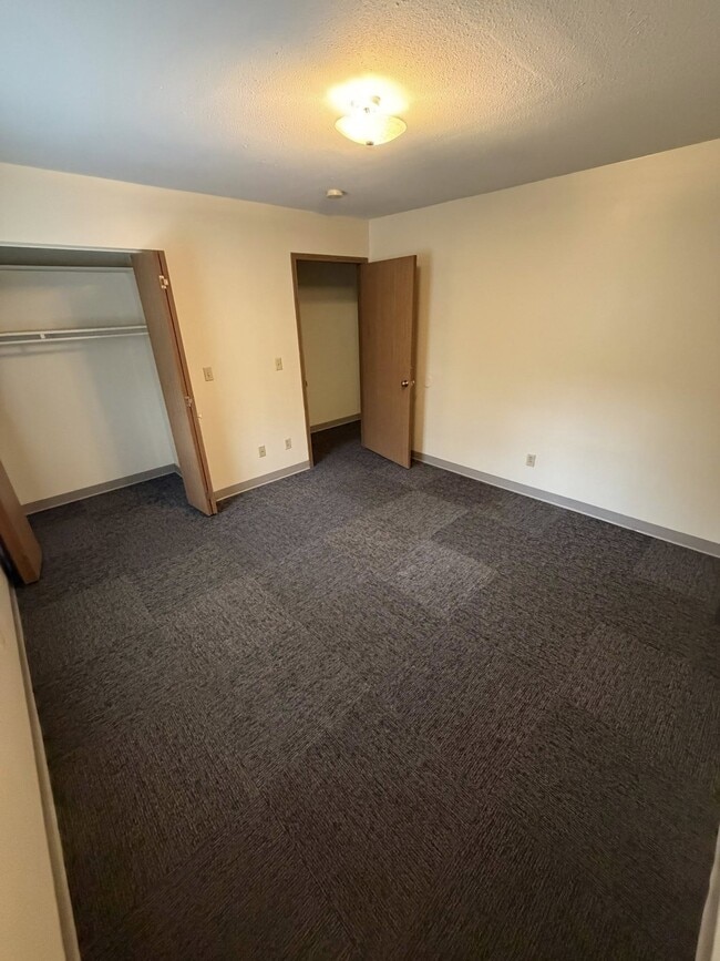 Building Photo - 119 Lucas Dr