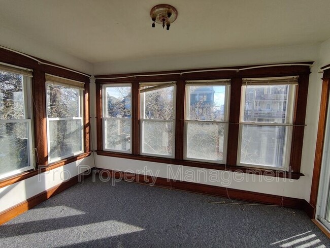 Building Photo - 638-638 Washington Ave