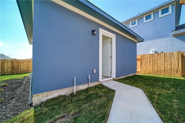 Building Photo - 2924 Sage Ranch Dr