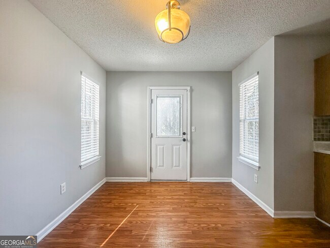 Building Photo - 3901 Swooping Ct