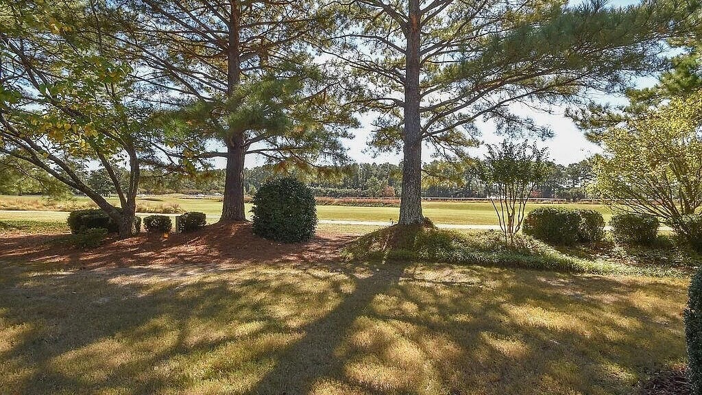 Building Photo - 200 Starland Ln