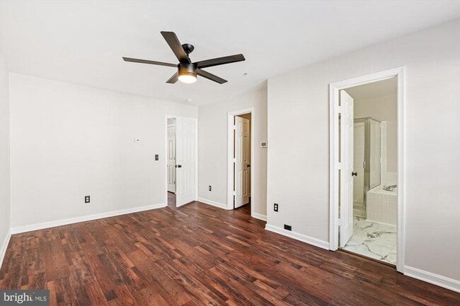 Building Photo - 3811 Eisenhower Ave