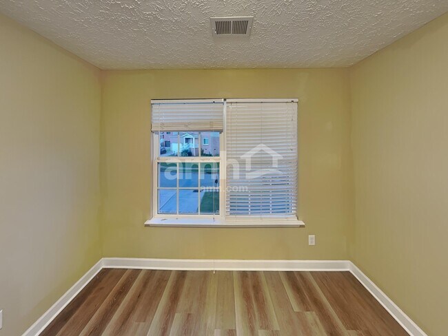 Building Photo - 3505 Bent Wood Ct