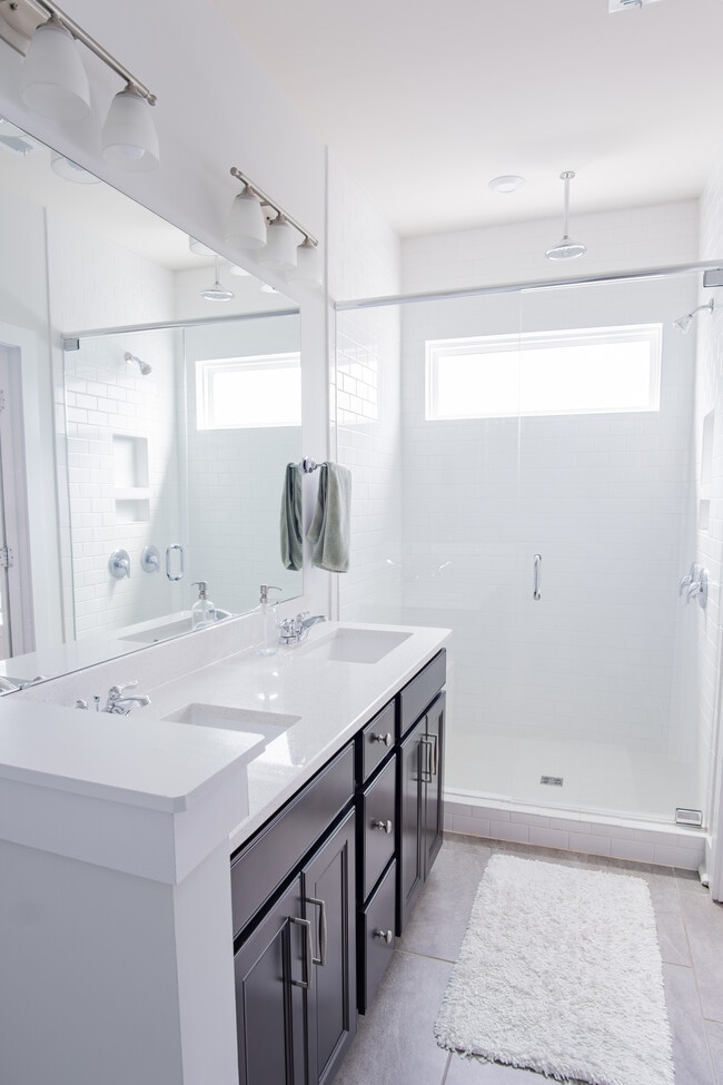 Building Photo - 3826 Sky Haven Dr