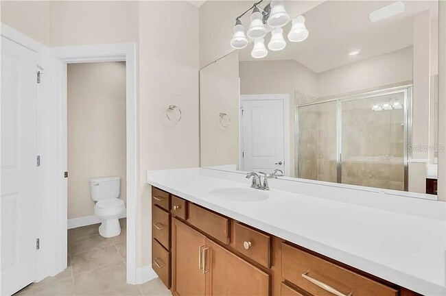 Primary Bedroom Bathroom (2 sinks) - 13334 Bovet Ave