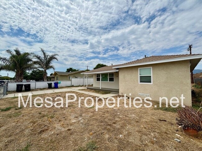 Building Photo - 14798 Ivy Ave