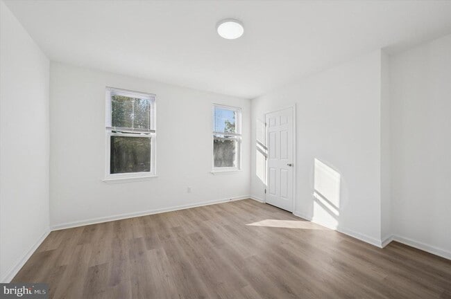 Building Photo - 2535 N Newkirk St