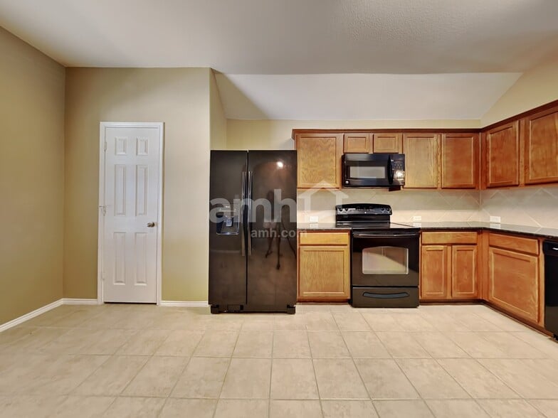 Building Photo - 524 Anchor Way