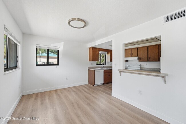 Building Photo - 201 Cocoa Isles Blvd