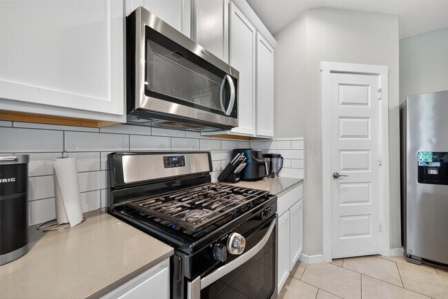 Primary Photo - 7414 Sonora Star Ln