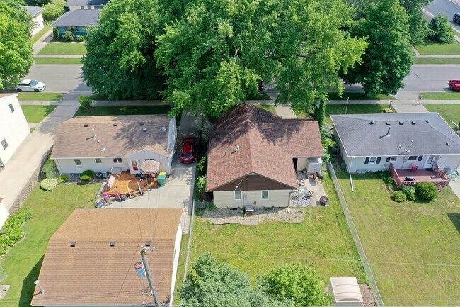 Building Photo - 1857 17th St NW