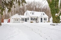 Building Photo - 105 Chestnut Dr