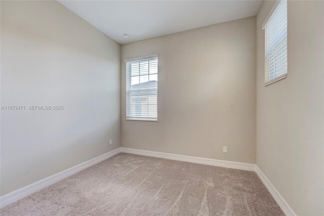 Building Photo - 1734 Party Pl