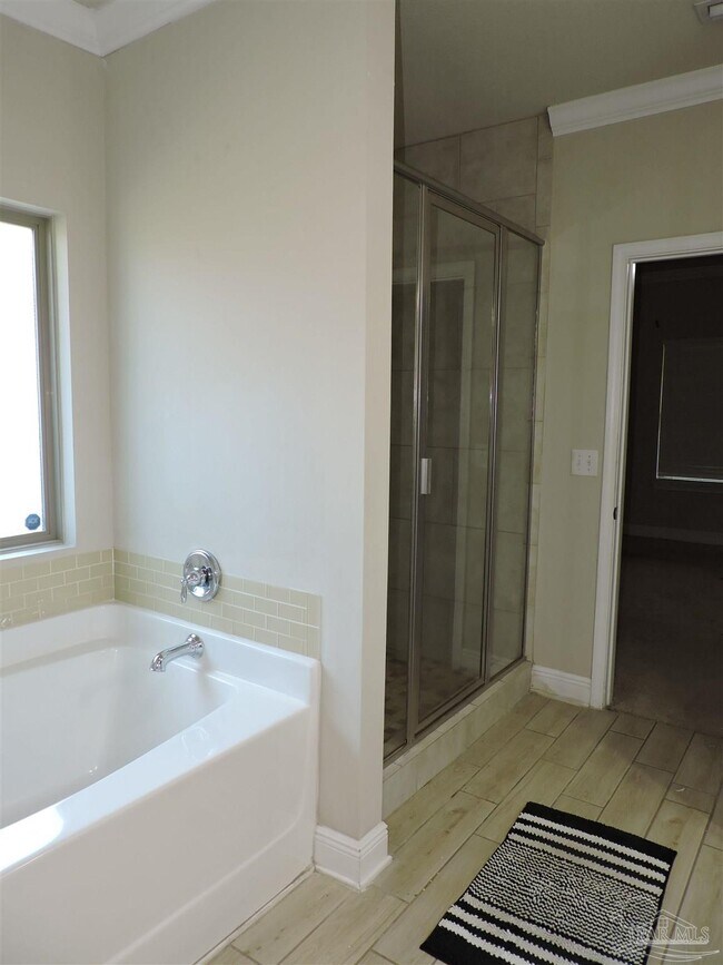 Building Photo - 4221 Essex Terrace Cir