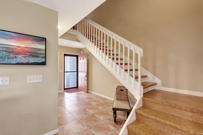 Building Photo - 2299 Treasure Isle Dr