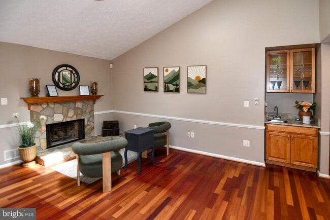 Building Photo - 16500 Sioux Ln