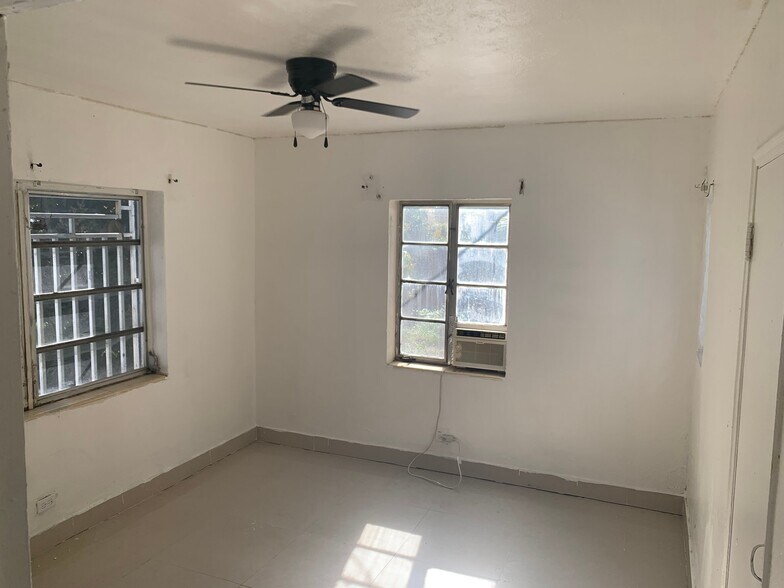 Building Photo - 1124 NW 112th Terrace