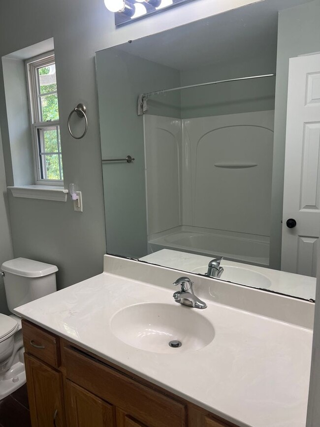 Building Photo - Townhouse in Townes at Buckwalter