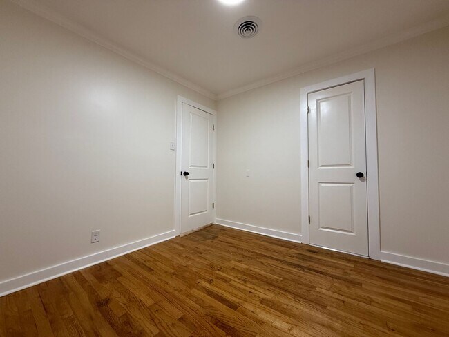 Building Photo - Now Leasing — 3 Bedroom Home in a Peaceful Area