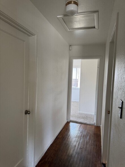 Building Photo - 2133 Sicard St