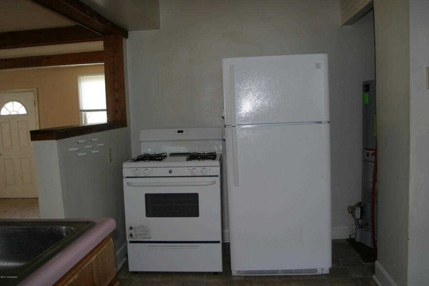Building Photo - 2658 Rowan St