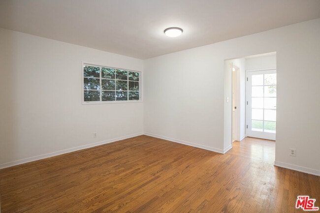 Building Photo - 437 N Swarthmore Ave