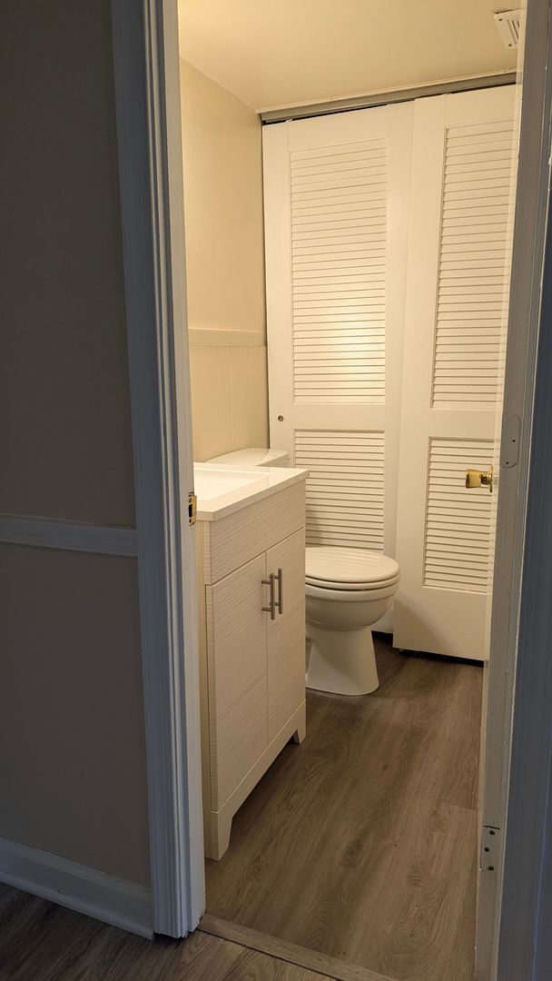 Building Photo - **Temporarily off the Market** Charming 3 Bed And 1.5 Bath Townhome In Georgetown South