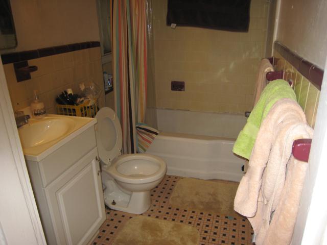 Building Photo - 1868 Commonwealth Ave