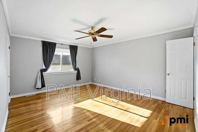 Building Photo - 436 Longleaf Rd