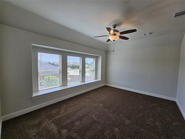 Building Photo - 210 Lariat Trail