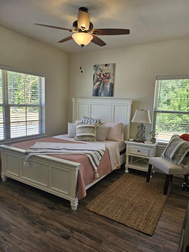 Building Photo - 6848 Lakeridge Dr