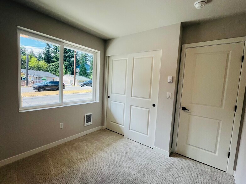 Building Photo - 14536 Westminster Way N