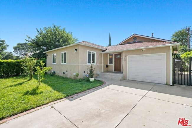 Building Photo - 17434 Emelita St