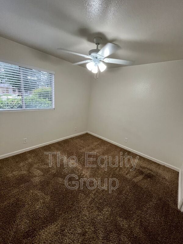 Building Photo - 3936 W Meadow Ave