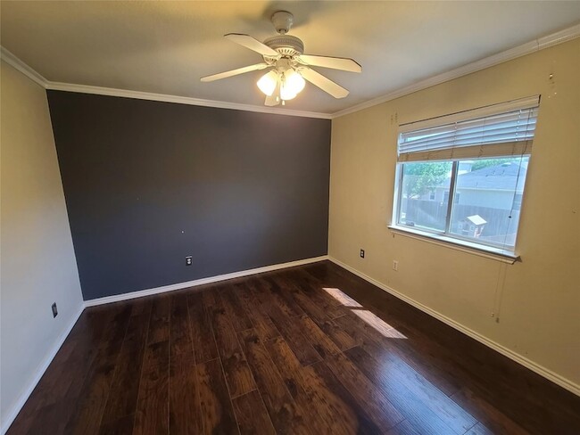 Building Photo - 2502 Cattleman Dr