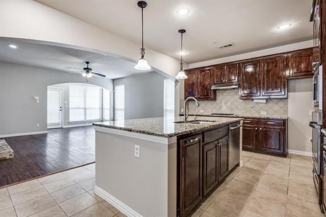 Building Photo - 205 Chester Dr