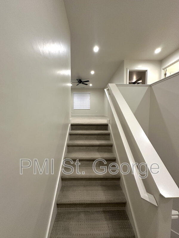 Building Photo - 3226 E 2930 S