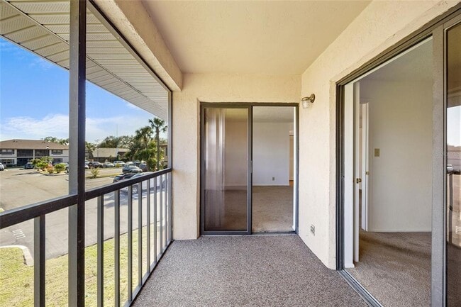 Building Photo - 19505 Quesada Ave