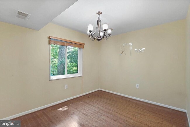 Building Photo - 1423 Northgate Square
