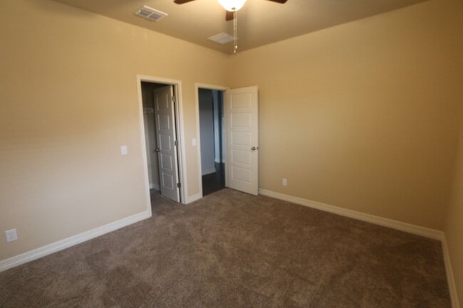 Building Photo - 13018 Bunkhouse
