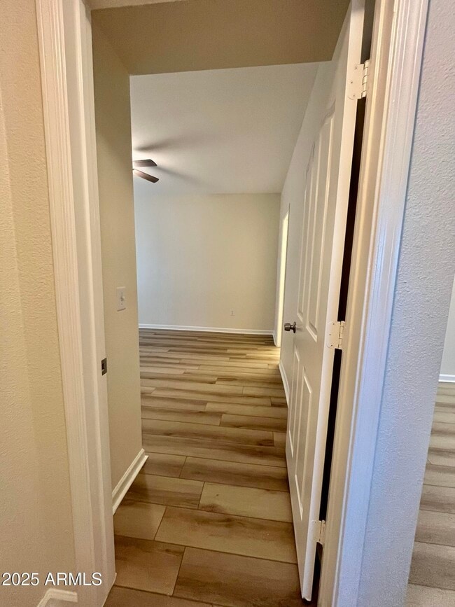 Building Photo - 16013 S Desert Foothills Pkwy