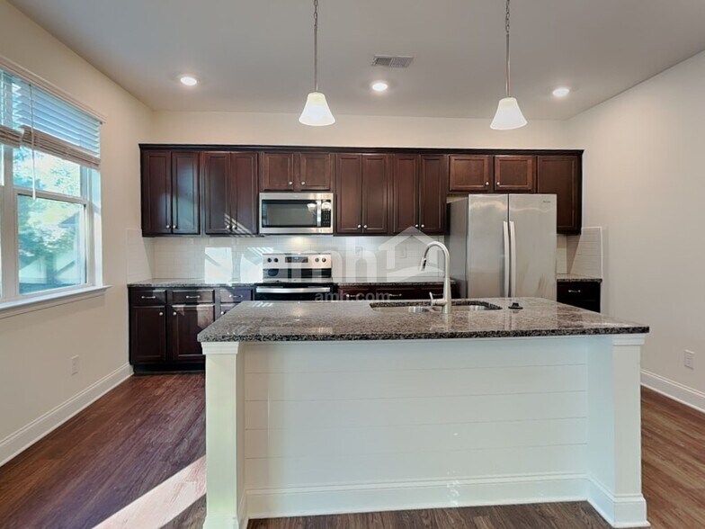 Building Photo - 2496 Napa Valley Dr