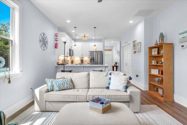 Building Photo - 302 Deer Trail