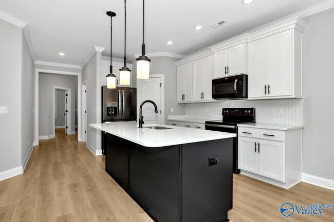 Building Photo - 119 Bienville St