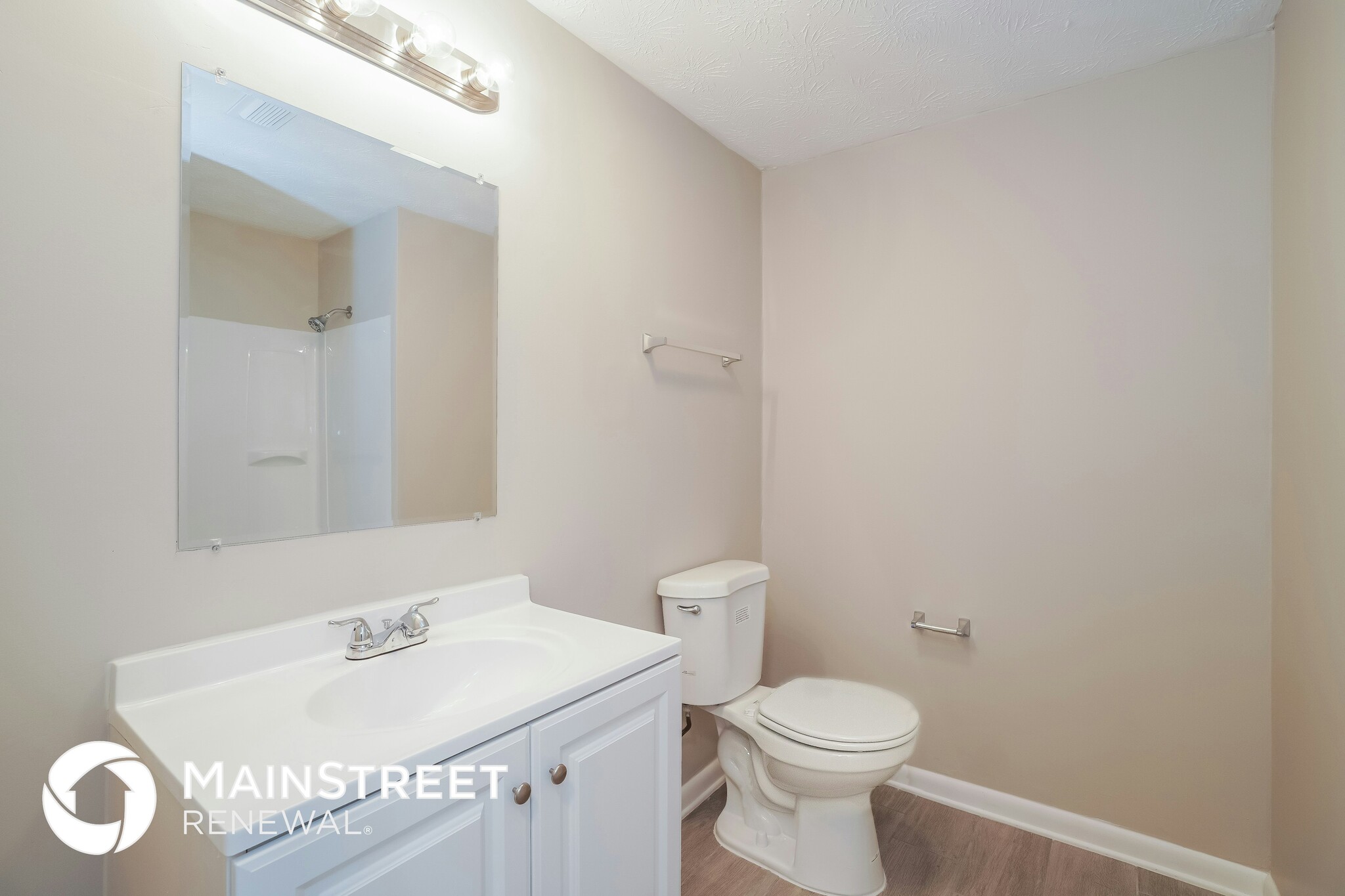 Building Photo - 970 Dostie Cir