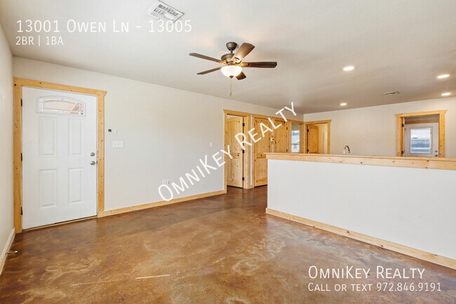 Building Photo - 13001 Owen Ln