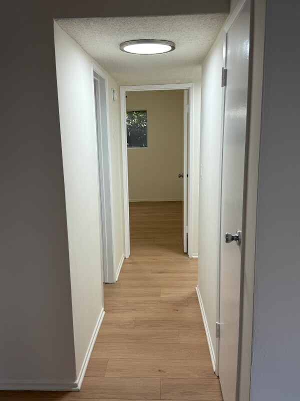Building Photo - 711 Westmount Dr