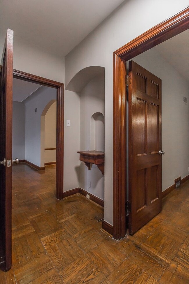 Building Photo - (868) 7354 Tulane