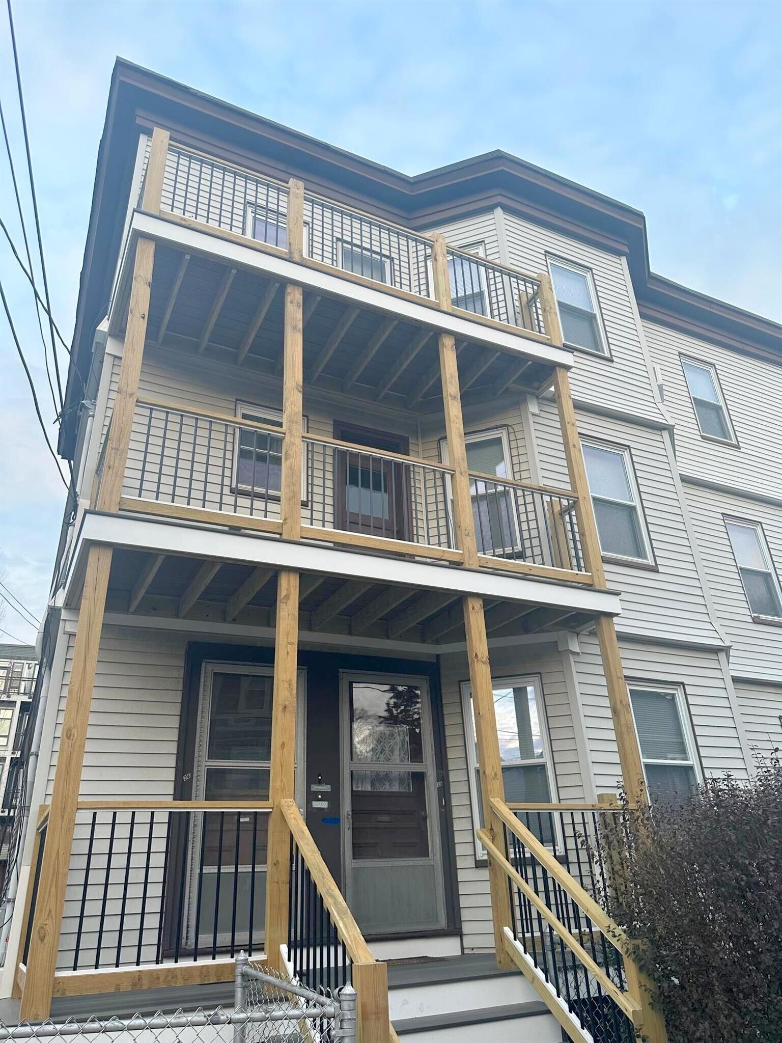 Building Photo - 36 Princeton St